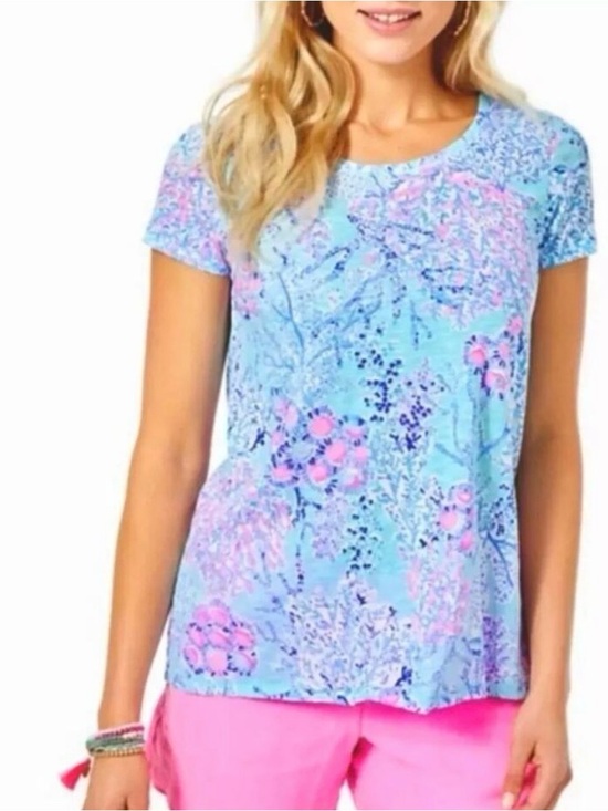 Lilly Pulitzer Tops - Lilly Pulitzer short sleeve V neck top Etta